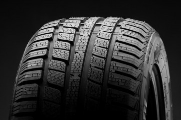 225/45R18 95V INTERSTATE IWT-3D